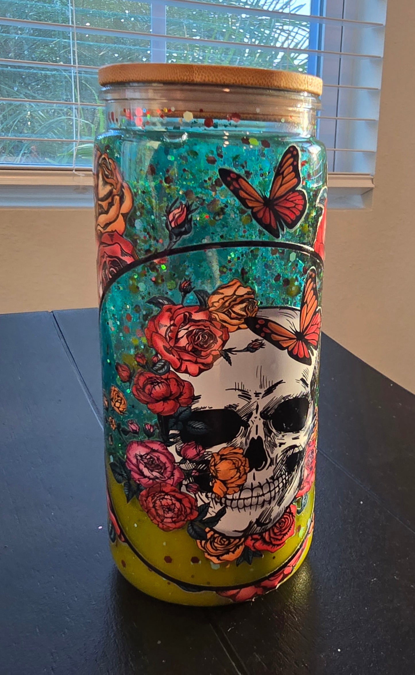 20oz Floral Skull