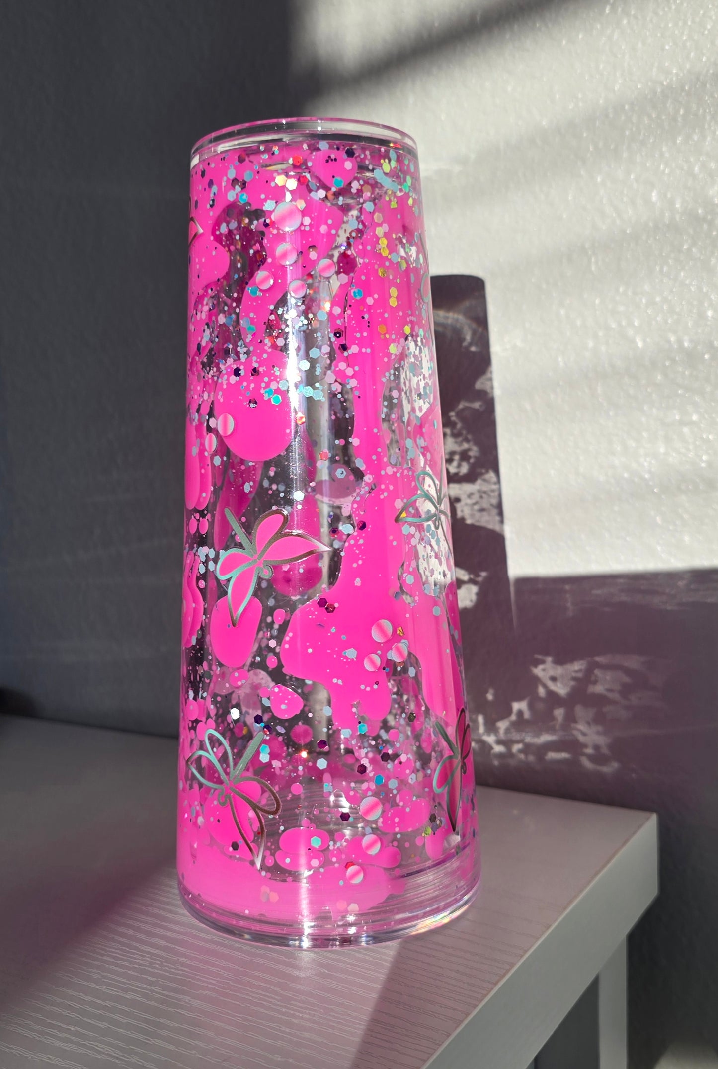24oz NeonPink Dragonfly